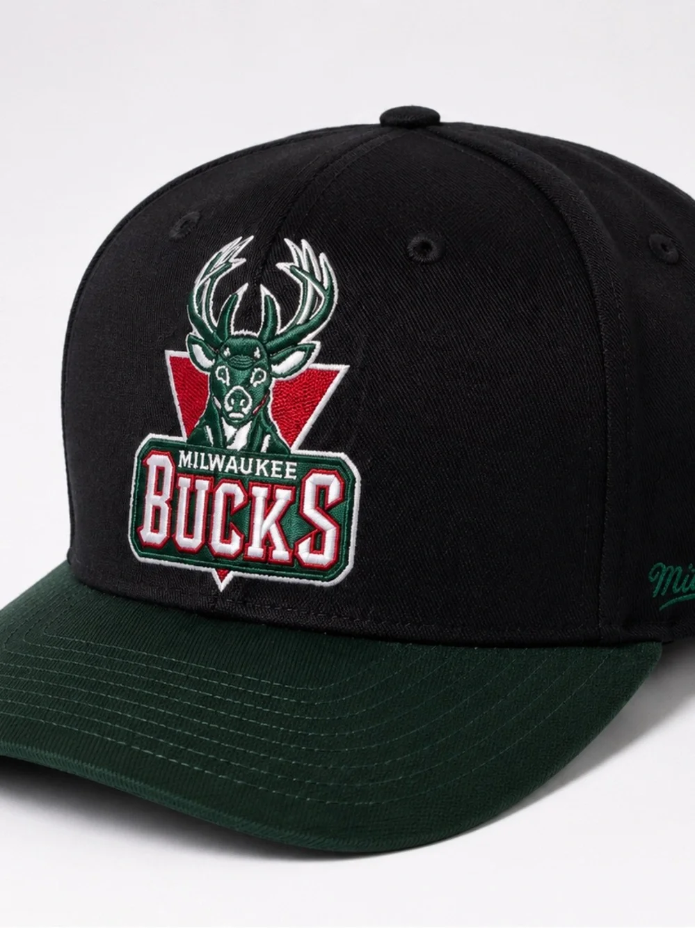 Mitchell & Ness Milwaukee Bucks Fitted Hat 7 1/2 60cm Black Green NBA Retro Logo